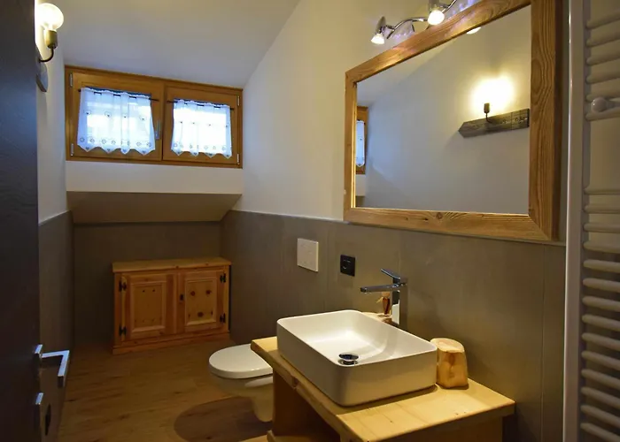 Апартаменты Dolom Cirmolo - - Dolomiti - Comfortable & Spacious Падола