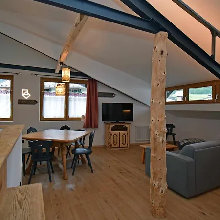 Cirmolo Val Comelico Comfortable & Spacious Apartment
